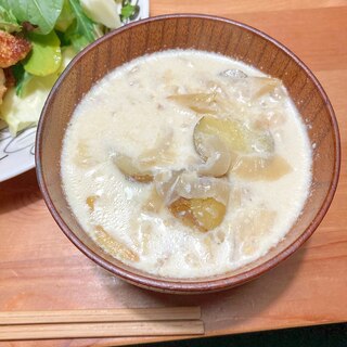 白菜と玉ねぎとじゃがいもの無水スープ